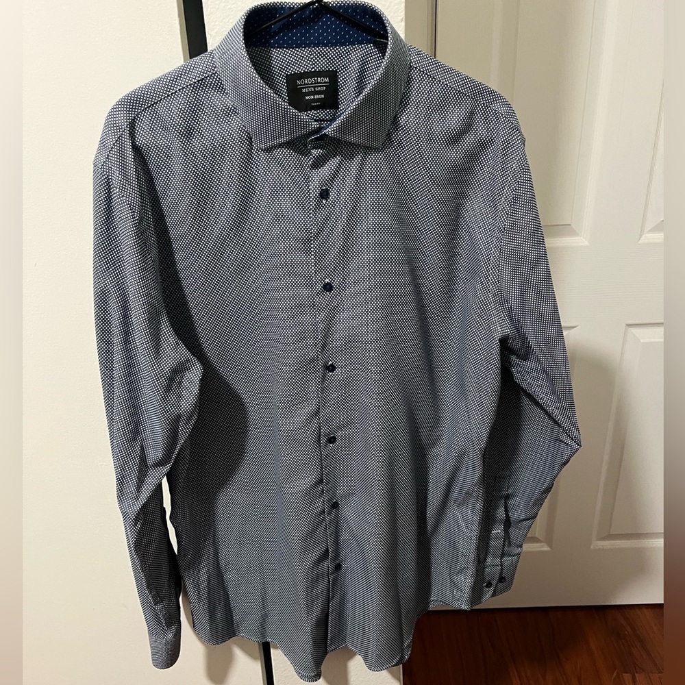 Nordstrom Men’s Navy Micro-Pattern Long-Sleeve Dress Shirt